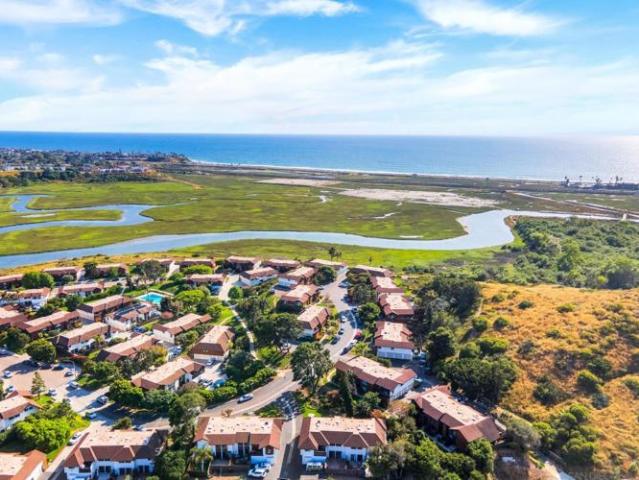 Condo for sale in Cardiff, California
