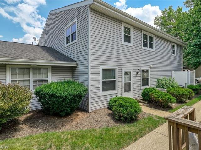 Condo for sale in Uniontown, Ohio