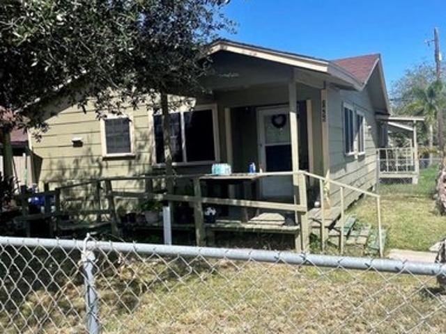 House for sale in Cameron, Texas