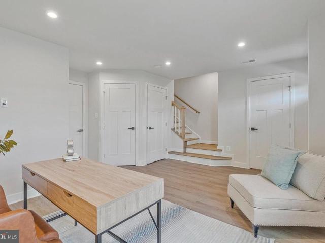 Townhouse for sale in Sterling