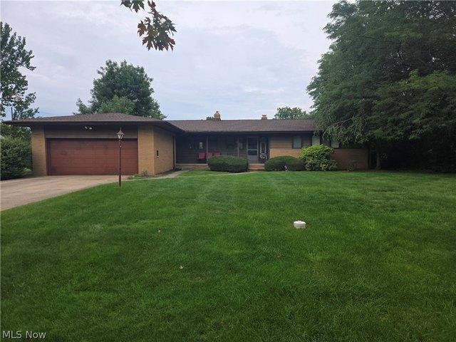 House for sale in Beachwood, Ohio