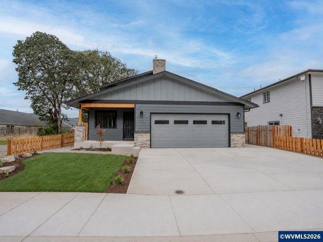 House for sale in Oregonia