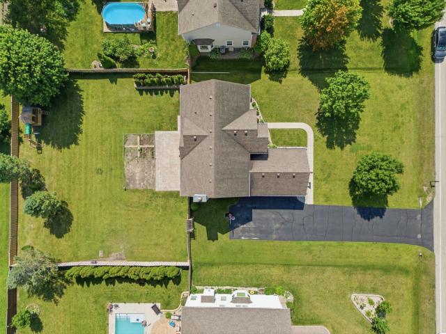 House for sale in Mchenry, Illinois