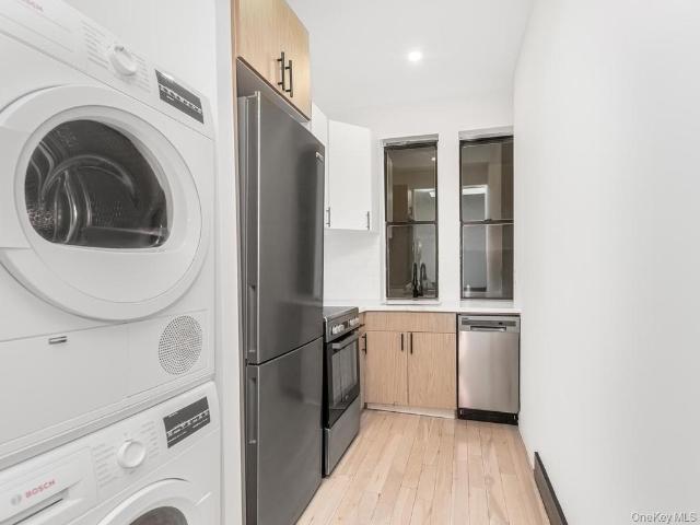 House for sale in The Bronx, Arverne