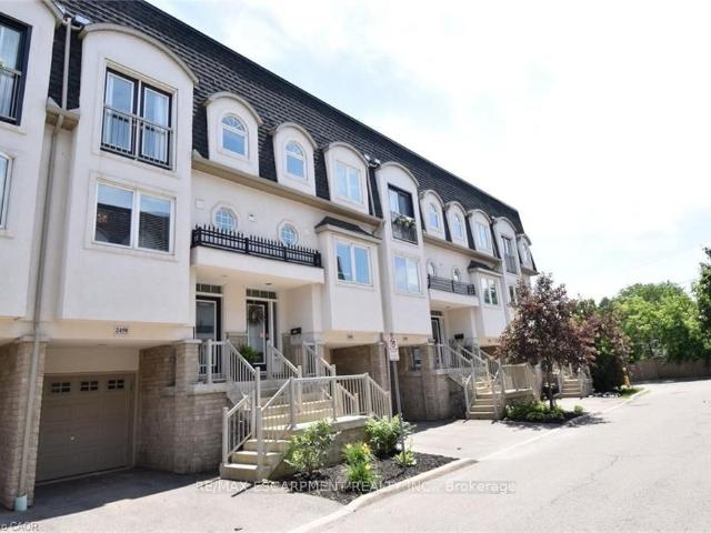 Townhouse for sale in Woburn, Ontario