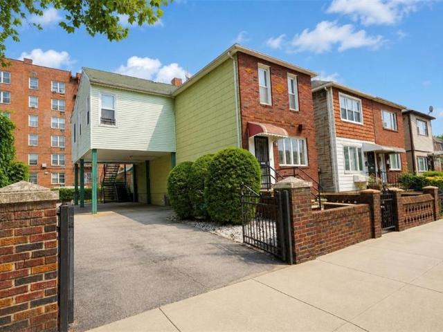 House for sale in Arverne, New York