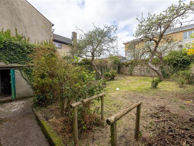 Terraced House for sale
