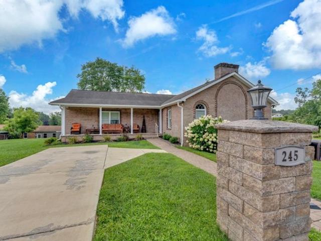 House for sale in Kincaid, West Virginia