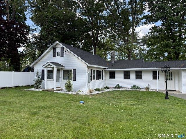House for sale in Suffield, Connecticut