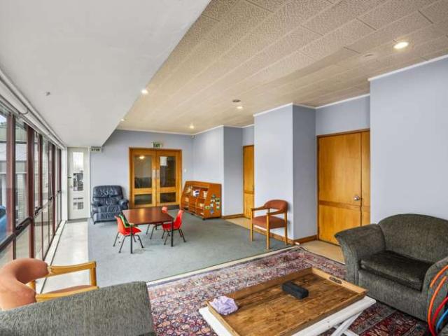 House for sale in Bucklands Beach, Howick