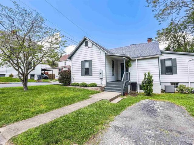 House for sale in Morgantown, West Virginia