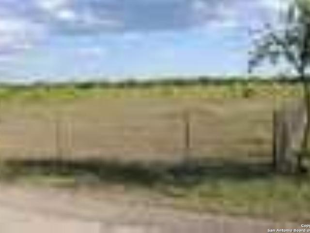 Land for sale in Utopia, Texas