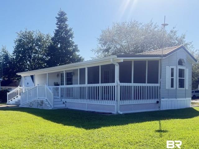 House for sale in Lillian, Alabama
