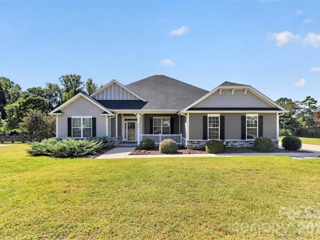 House for sale in Big Lick, Oakboro