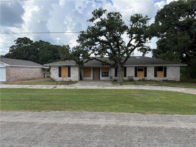 House for sale in Leon, Texas