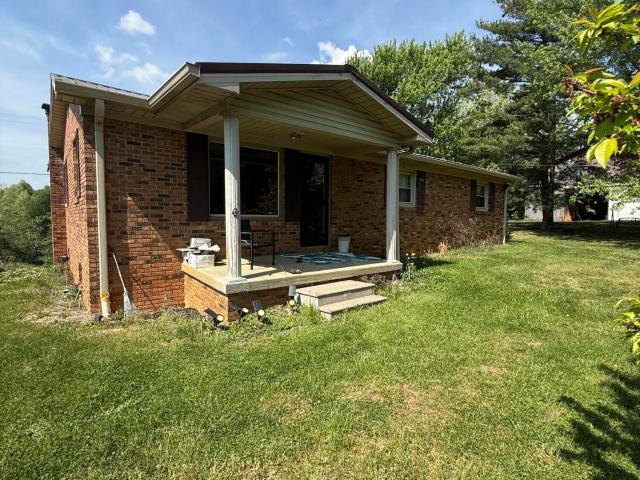 House for sale in Stanford, Kentucky