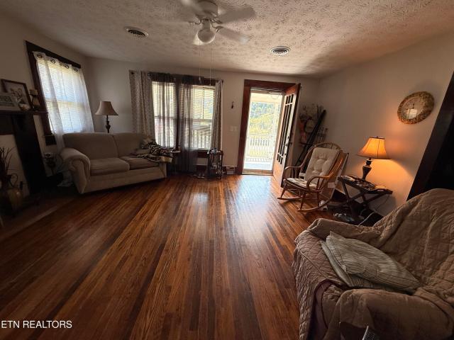 House for sale in Pennington Gap, Lee County