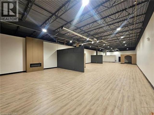 Commercial for rent in Perth, Ontario