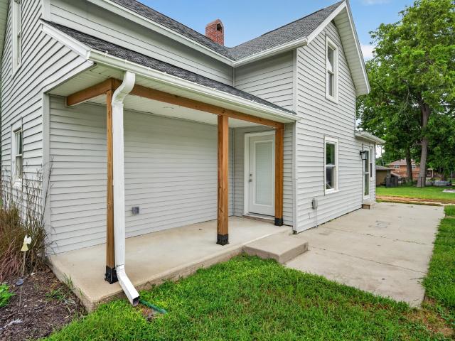 House for sale in Earlham, Iowa