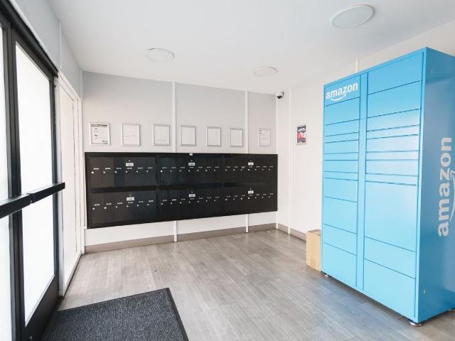 Apartment for rent in Canoga Park, California