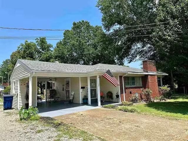 House for rent in Lawrenceburg