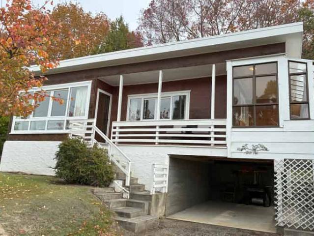 House for rent in Otakou