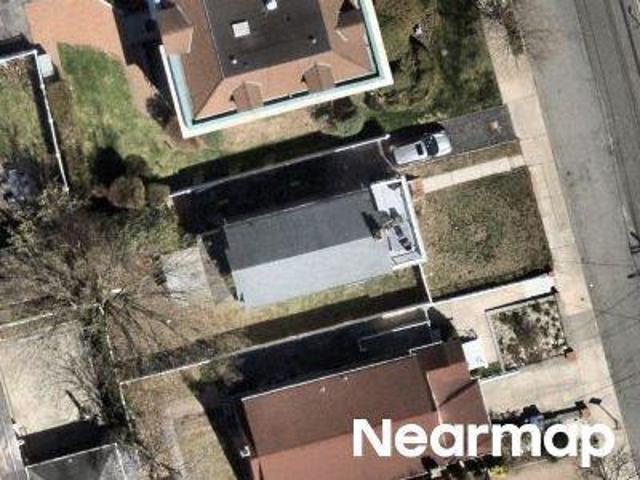 House for sale in Queens, Arverne