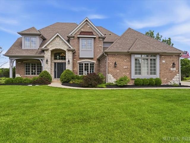 House for sale in Batavia, Illinois
