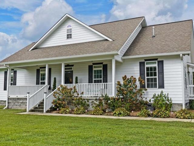 House for sale in Brooks Crossroads, Henagar