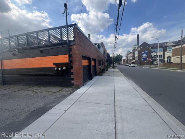 Commercial for sale in Joseph Campau Historic District, Hamtramck