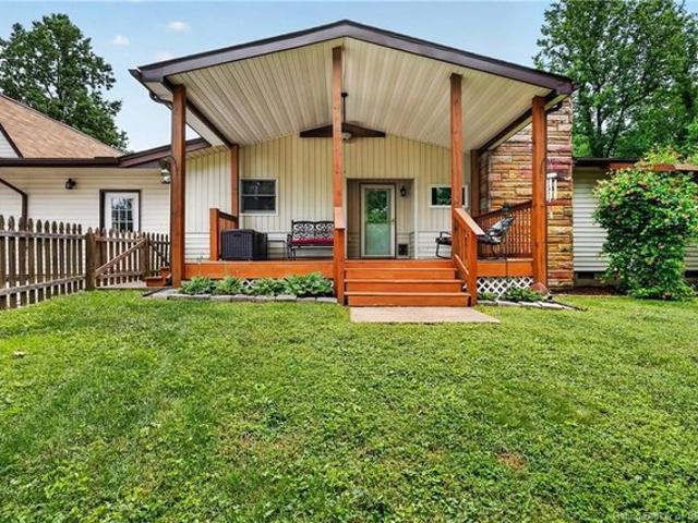 House for sale in Elizabeth, Indiana