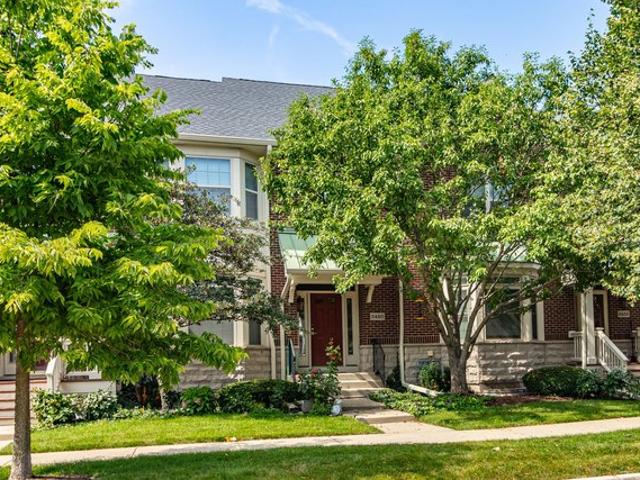 Townhouse for sale in Glenview, Illinois