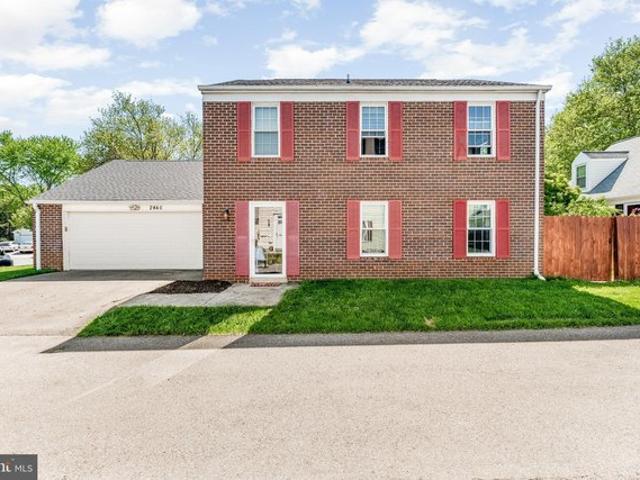Townhouse for sale in Crofton, Maryland