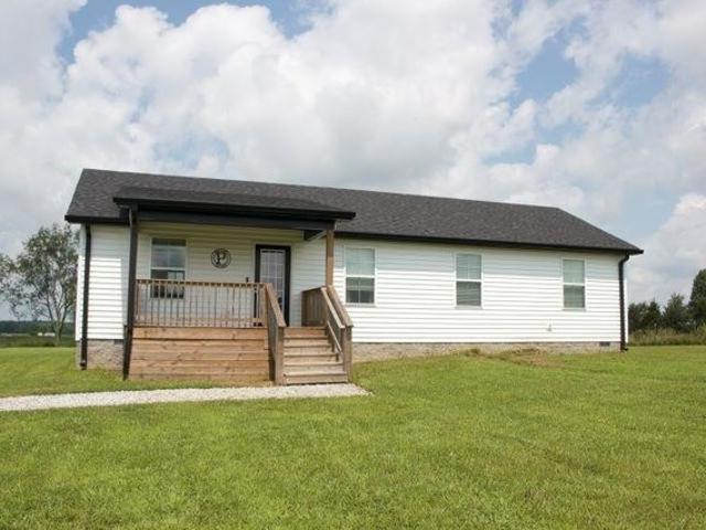 House for sale in Oakland, Kentucky
