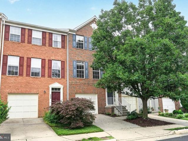 Townhouse for sale in Virginia