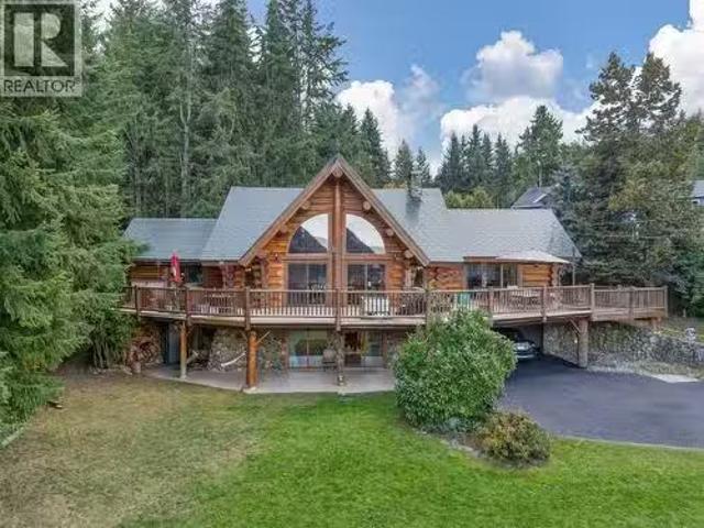 House for sale in Blind Bay, British Columbia