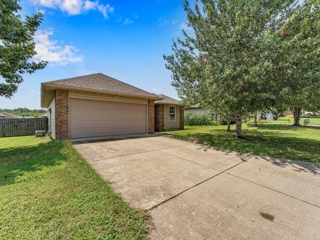 House for sale in Springfield, Greene County