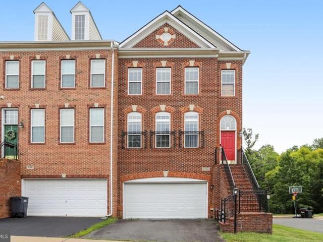 Townhouse for sale in Virginia