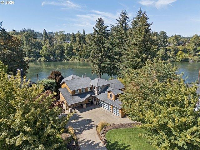 House for sale in Aurora, Marion County