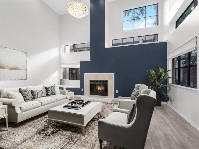 Townhouse for sale in Houston