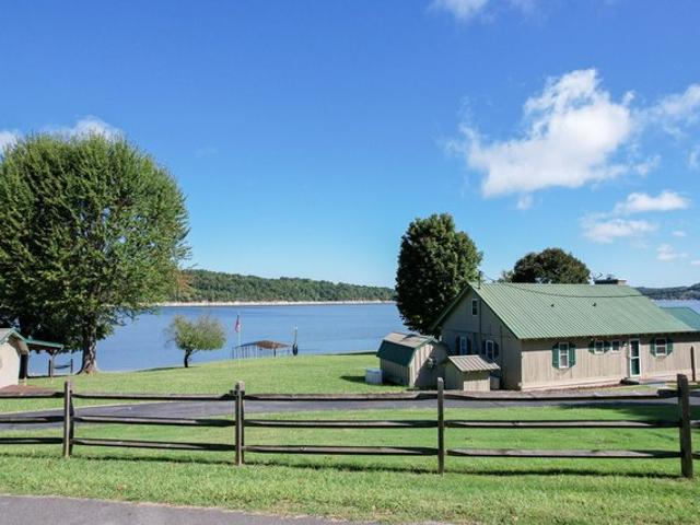 House for sale in Dandridge, East Tennessee
