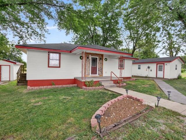 House for sale in Louisburg, Missouri