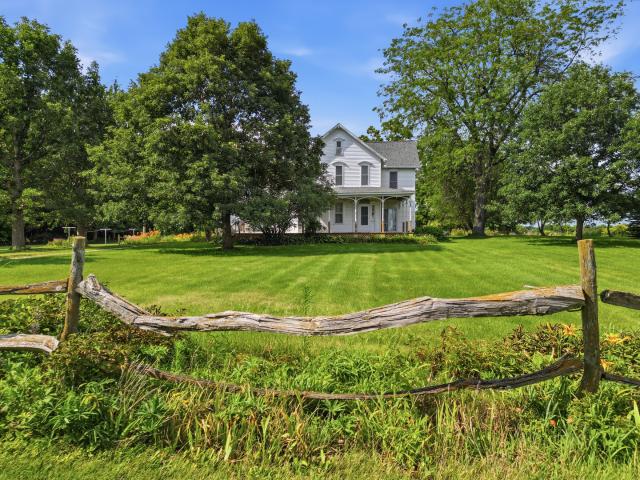 House for sale in Whiteside, Illinois