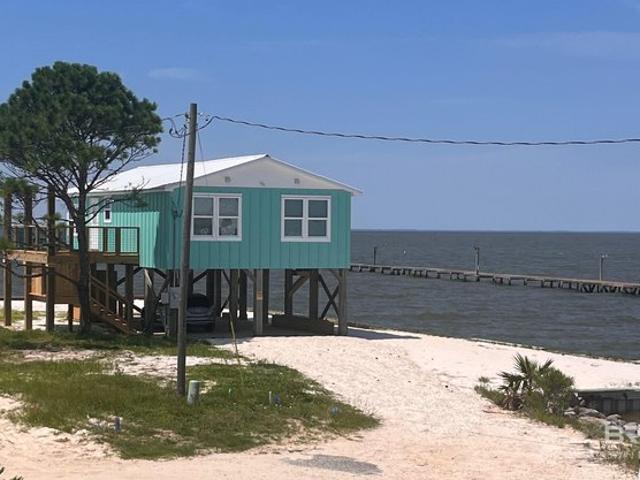 House for sale in Gulf Shores, Alabama