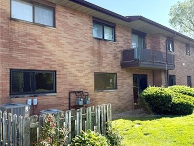Condo for sale in North Olmsted, Ohio