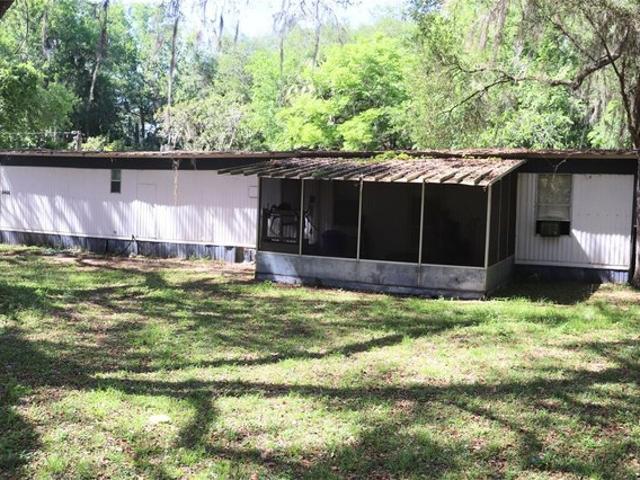 House for sale in Lake Panasoffkee, Florida