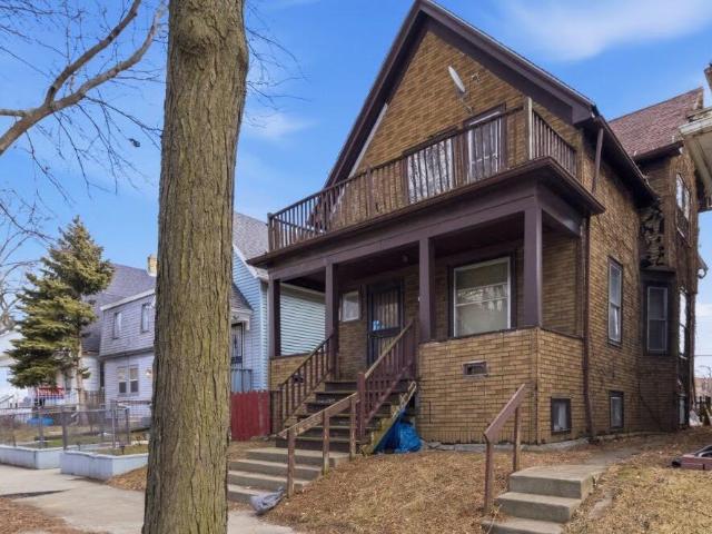 House for sale in Milwaukee, Wisconsin
