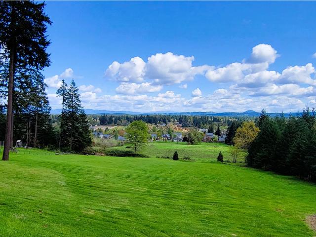 House for sale in Veneta, Lane County