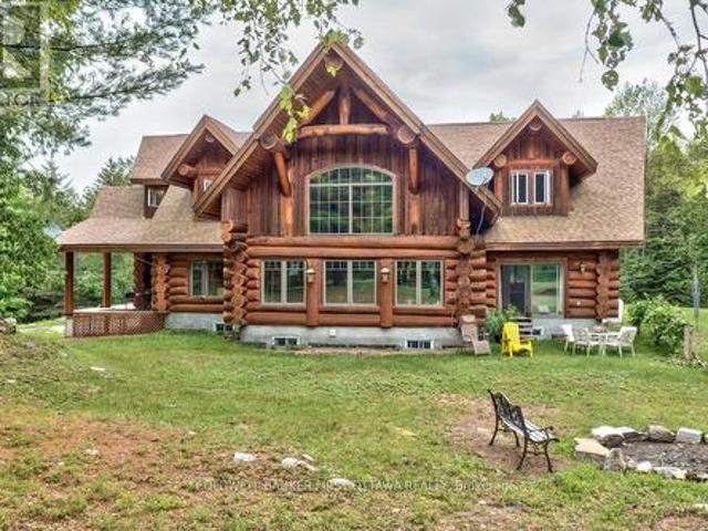 House for sale in Lanark Highlands, Eastern Ontario