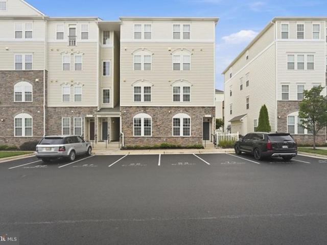 Condo for sale in Aldie, Loudoun County